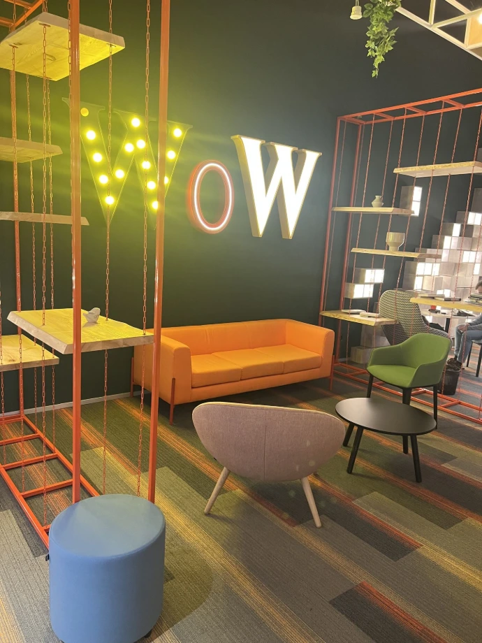Fintech Lounge furnished with MillerKnoll Furniture