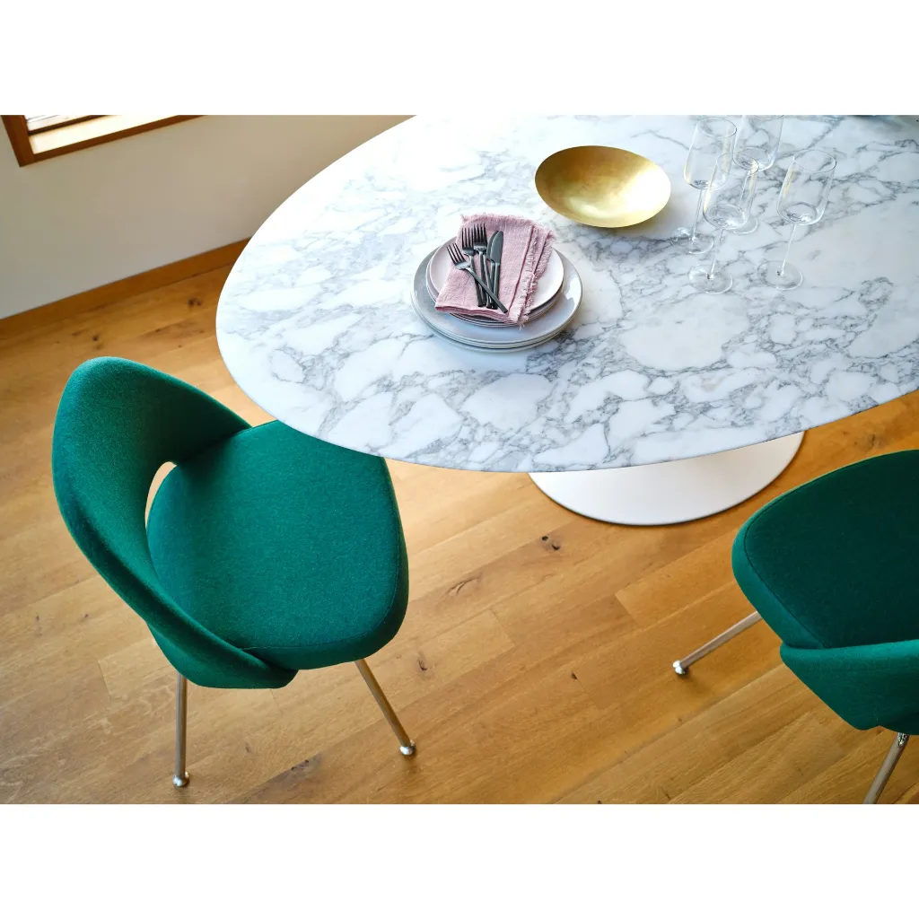 saarinen-executive-armless-chair-tubular-legs_2.webp